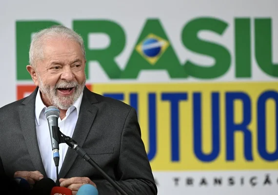 Além do presidente, 27 governadores tomam posse neste domingo