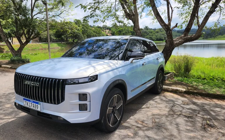 Autonomia elevada coloca Jaecoo 7 SHS no radar dos SUVs eletrificados