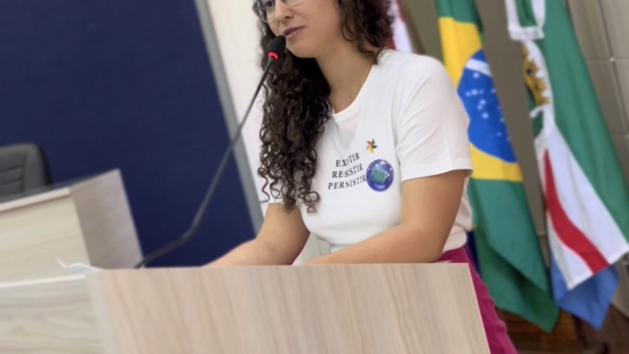 “É um período de enfrentamento e resistência”, diz Teca Nelma sobre intolerância política