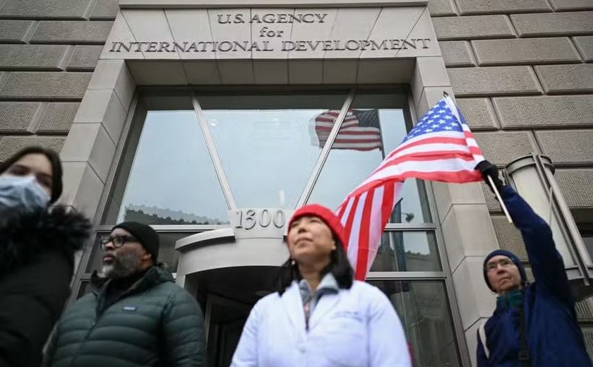 Nos EUA, servidores entram com ação na Justiça para impedir fechamento da USAID