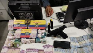 Homem é preso com droga supostamente colombiana no Santa Maria