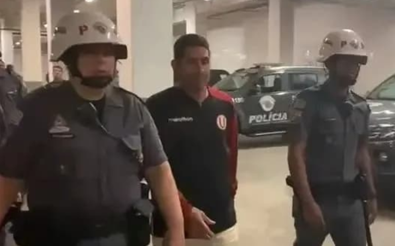 Em depoimento, preparador físico do Universitario detido em jogo contra o Corinthians nega ser racista