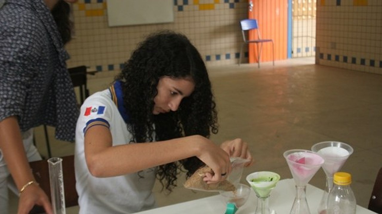 Educação certifica alunos do Brasil Alfabetizado em Viçosa nesta terça