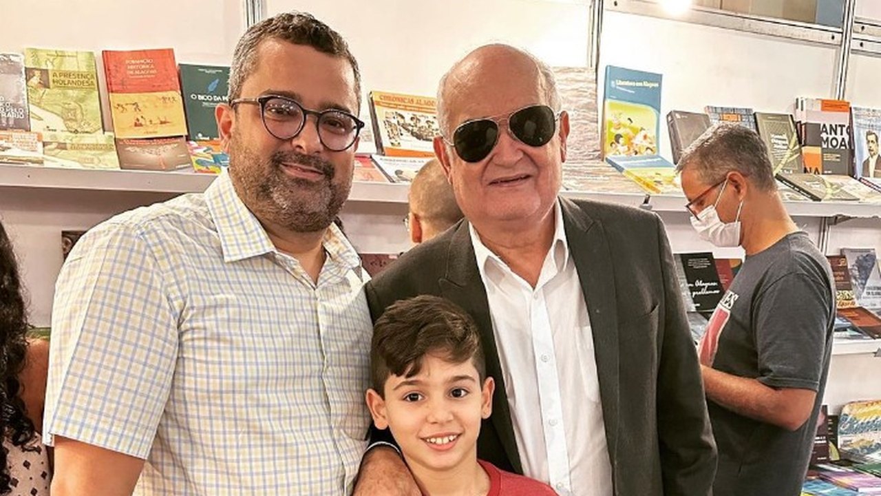 Escritor e jornalista Fernando Valões lança dois livros na 10ª Bienal Internacional do Livro de Alagoas