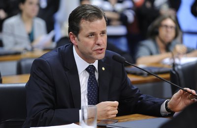 Comissão proíbe cobrança de consumação mínima em bares e casas noturnas