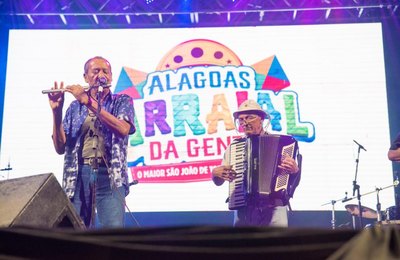Último dia de Arraiá Jacinto Silva leva apresentações de artistas alagoanos ao Eustáquio Gomes