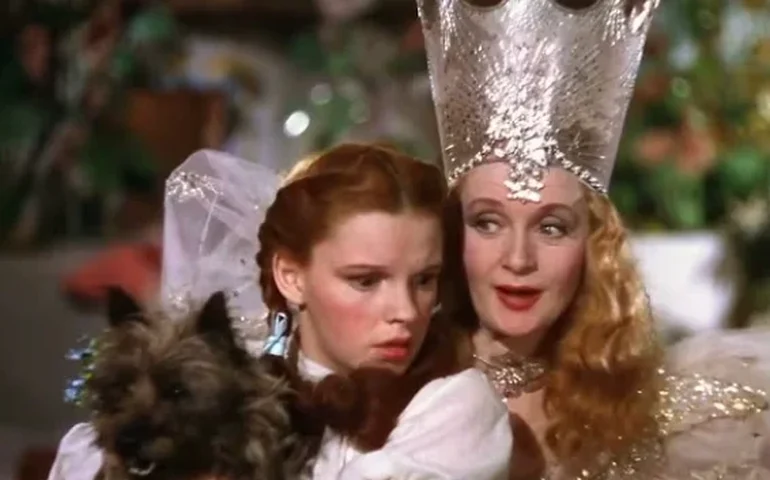 Chapéu da Bruxa Má do Oeste, de 'O Mágico de Oz', vai a leilão por até R$ 15 milhões