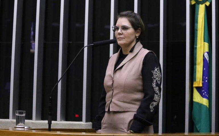 Câmara aprova projeto que inclui crime de assédio sexual no Código Penal Militar; acompanhe