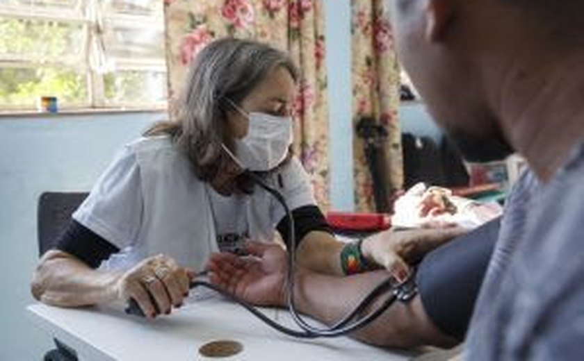 Médicos Sem Fronteiras oferece cuidados médicos em abrigo de área vulnerável de Canoas