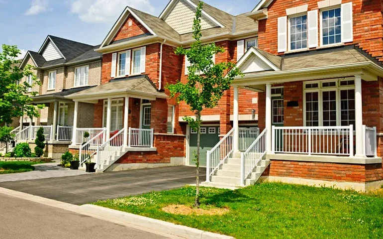 Vendas de moradias usadas nos EUA caem 2,7% em junho ante maio