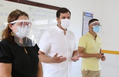 Prefeito anuncia rateio de mais de 9 milhões para servidores da Educação, maior da história de Marechal