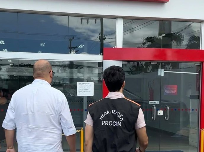 Procon Maceió autua agências bancárias por má prestação de serviço