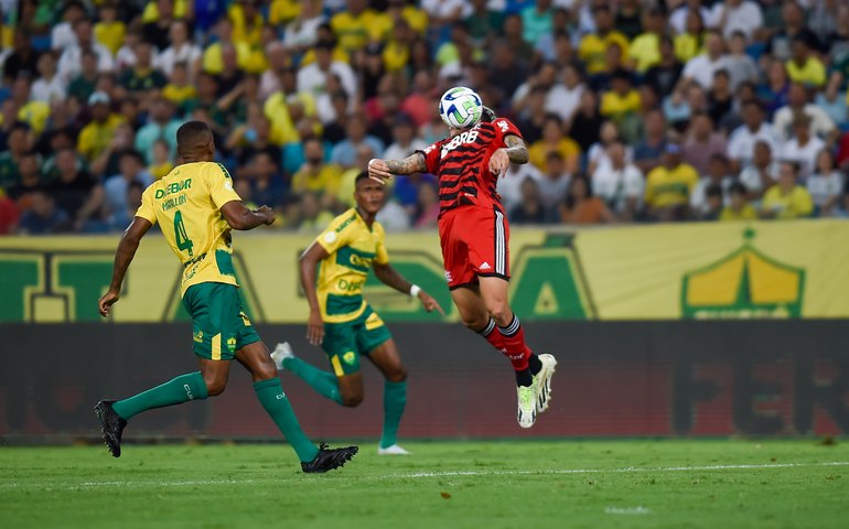 Cuiabá passa fácil por reservas do Flamengo e começa a sonhar com G-4 do Brasileirão