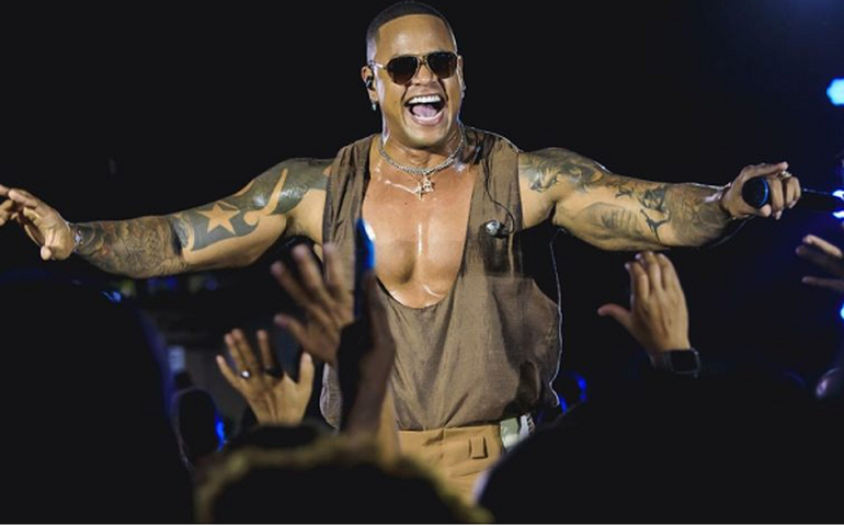 Léo Santana lança de surpresa o EP “LS no Posto”, gravado em Salvador