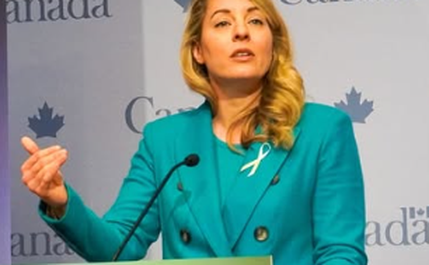 Ministra canadense conversará com Reino Unido, Europa e México para 'prevenir tarifas' de Trump