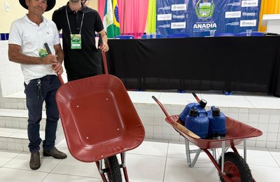 Prefeitura de Anadia realiza evento em comemoração ao Dia do Agricultor