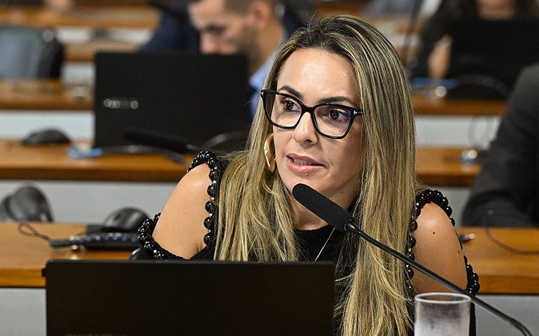 Pena maior para pornografia e exploração sexual de crianças e adolescentes avança no Senado