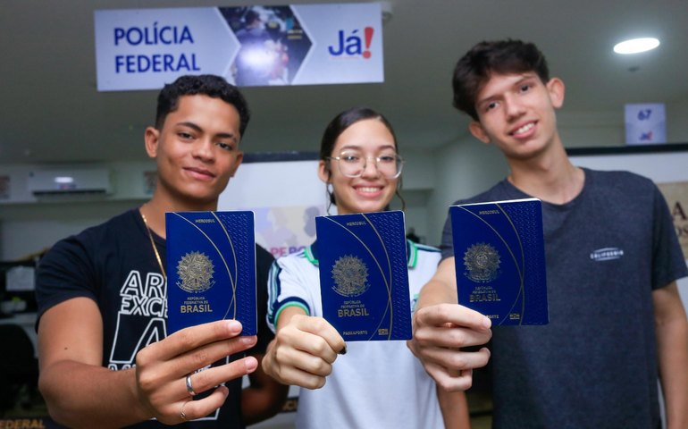 Estudantes do Daqui Pro Mundo iniciam emissão de passaportes nesta terça-feira