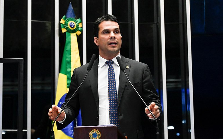 Senador Irajá lamenta morte de Siqueira Campos