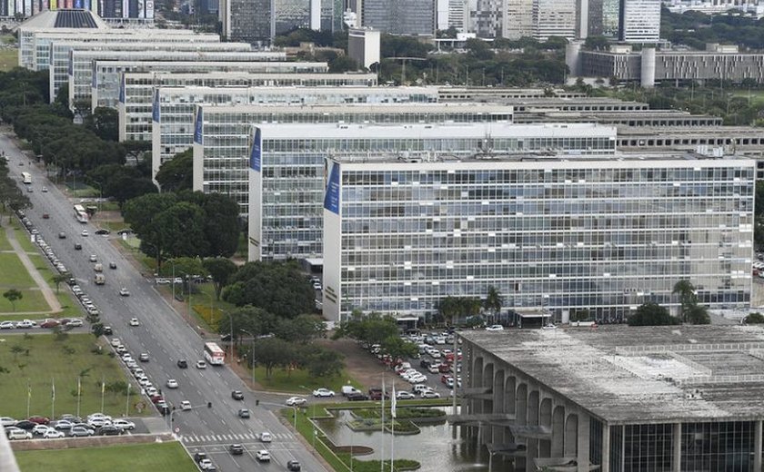 Formação dos ministérios deve ser concluída até amanhã (27)