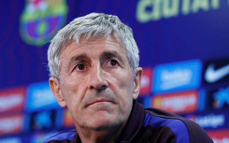 Técnico do Barcelona diz que conta com Arthur: &#8216;Ninguém me disse que vai embora&#8217;