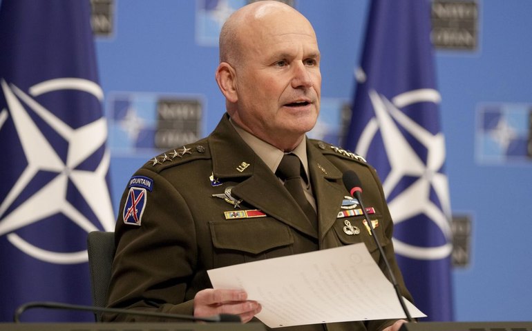 Comandante da OTAN diz que seria útil implantar armas hipersônicas de longo alcance na Europa