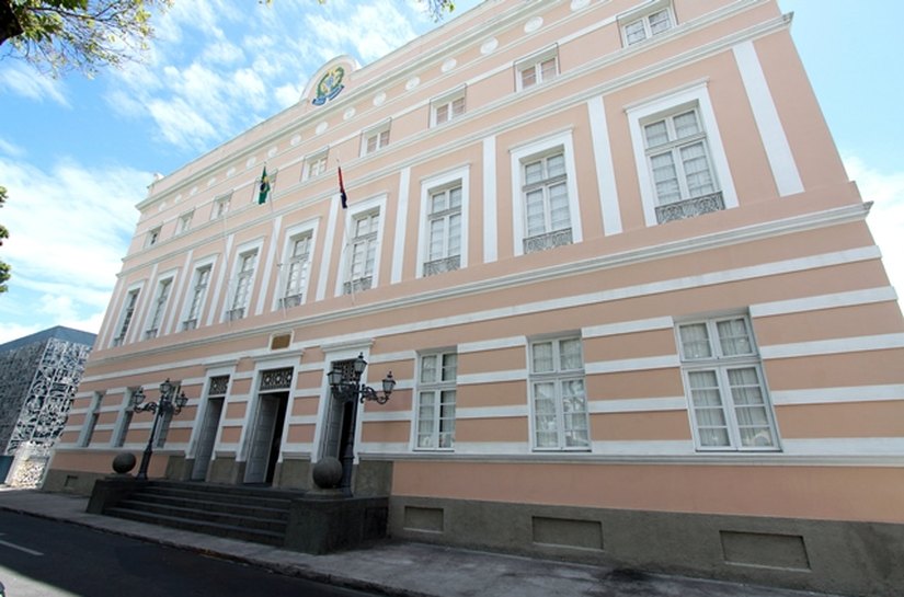 Após aprovação da matéria do MP, deputados defendem legalização de órgãos colegiados