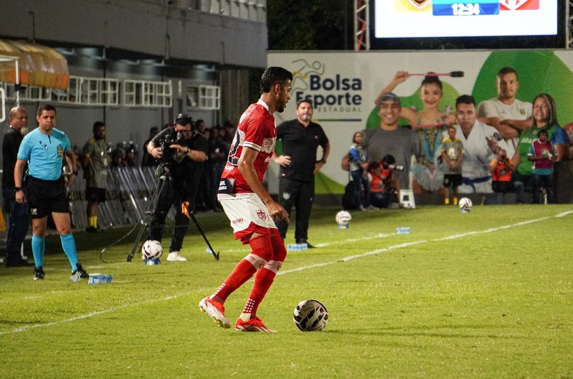 Fora de casa, CRB arranca empate no fim contra o Amazonas: 1 a 1