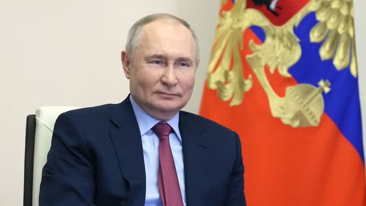 Putin não terminará guerra sozinho, mas poder dos EUA pode forçá-lo a isso, diz Zelensky