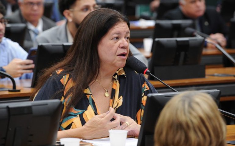 Comissão aprova meia-entrada para pessoas com doenças crônicas, raras ou graves