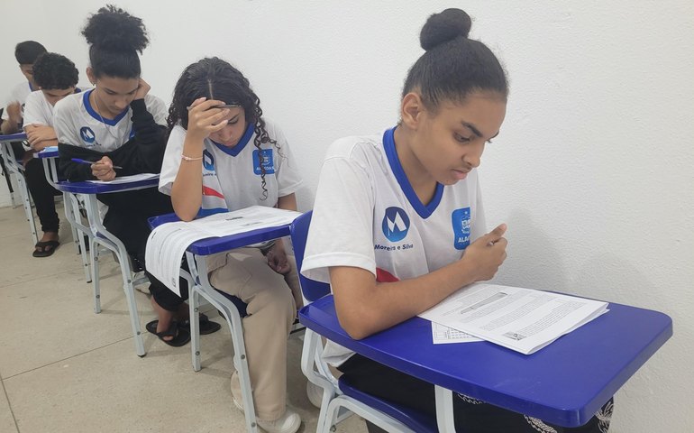 Quatrocentos estudantes participam da 2ª fase da Olimpíada Brasileira de Física das Escolas Públicas