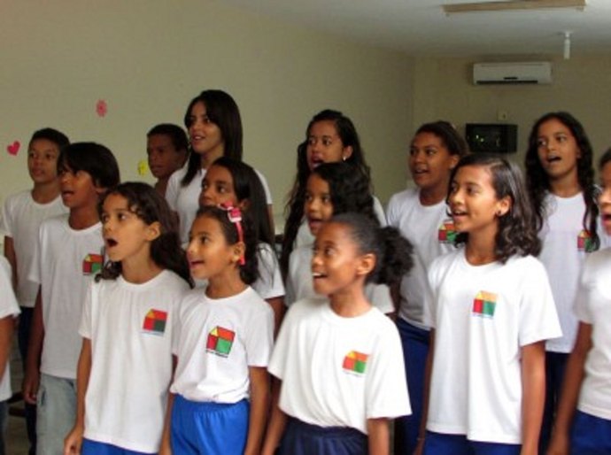 Coral ensaia para festa de 97 anos do Lar São Domingos