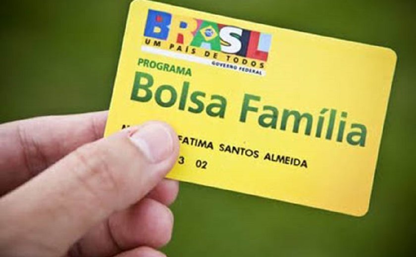 Governo transfere R$ 83,9 milhões do Bolsa Família para investir em propaganda