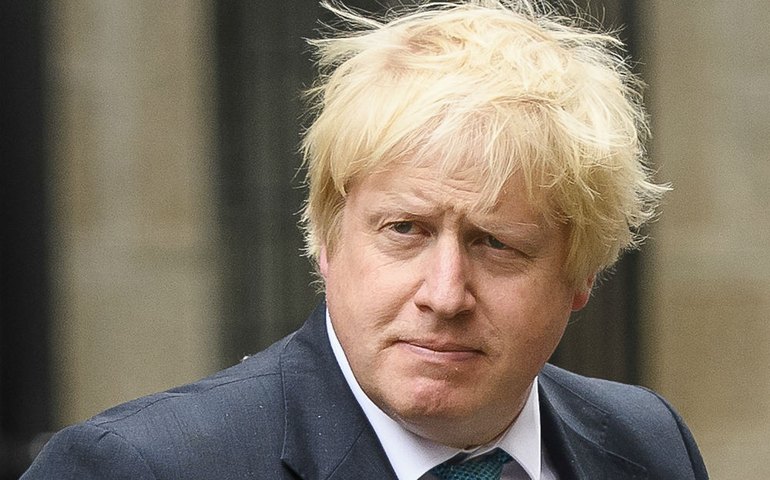 Pai de Boris Johnson pede cidadania francesa para manter laços com UE