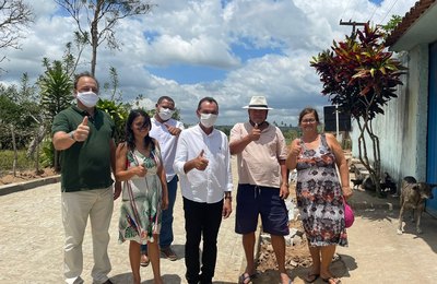 Prefeito Celino Rocha acompanha andamento do Minha Cidade Linda em Anadia