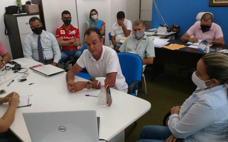 Prefeito se reúne mais uma vez com superintendência do BB para manutenção da agência em Anadia