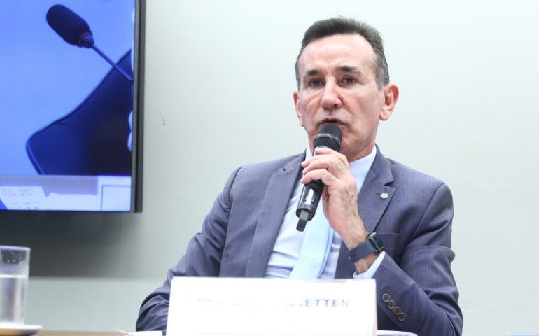 Relator de projeto sobre MEIs propõe ampliar reajuste e incluir micro e pequenas empresas