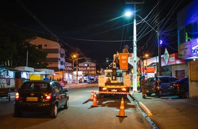 Mutirão da Sima executa reparos em 60 luminárias do bairro Ouro Preto