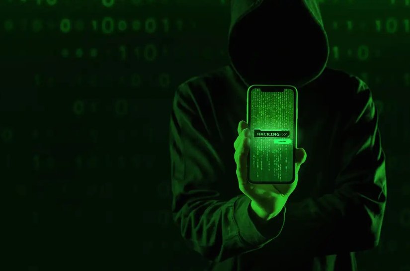 Quatro em cada 10 brasileiros já foram alvo de fraudes pela internet