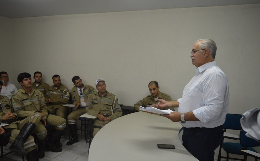 Em visita à SMTT, Rogério Teófilo reafirma compromisso com agentes de trânsito