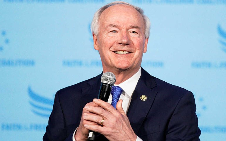 Nos EUA, Asa Hutchinson suspende campanha por indicação presidencial republicana