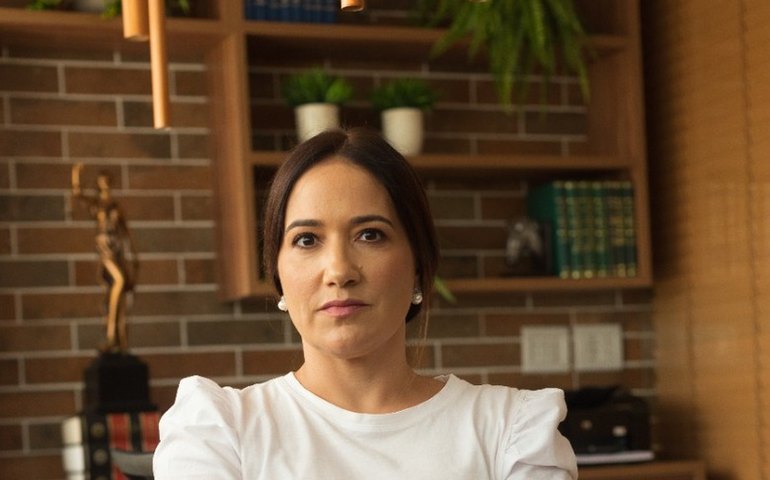 Advogada Lavínia Cavalcanti anuncia pré candidatura para a vaga do Quinto Constitucional