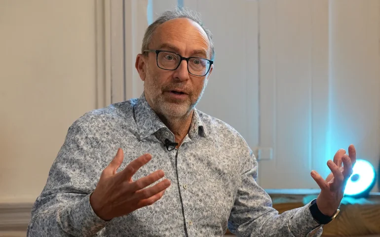 Wikipédia fecha acordos de IA com a Microsoft, Meta e Perplexity ao comemorar seu 25º aniversário