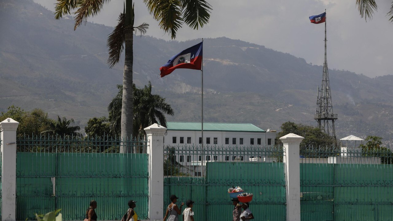 EUA proíbem voos civis para o Haiti por 30 dias após ataque contra aeronaves por gangues do país