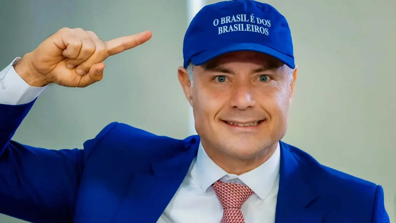Renan Filho troca farpas com senador Bolsonarista ao ser chamado de “tão amargo”