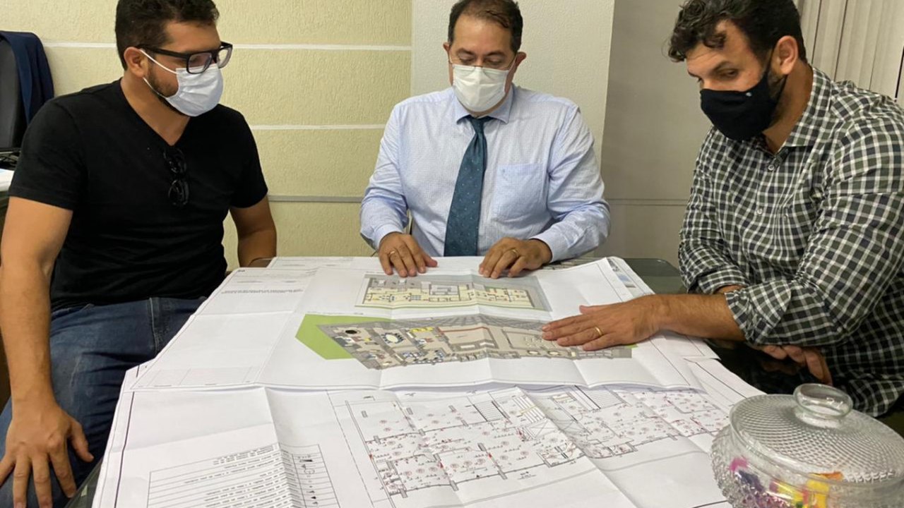 Engenheiro e arquiteto apresentam estudos avançados para reforma do prédio-sede do Ipaseal