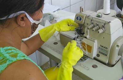 Prefeitura de Murici contrata mão de obra local para confeccionar máscaras de proteção para população