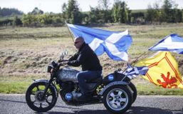 Votação sobre a independência da Escócia leva 4 milhões às urnas