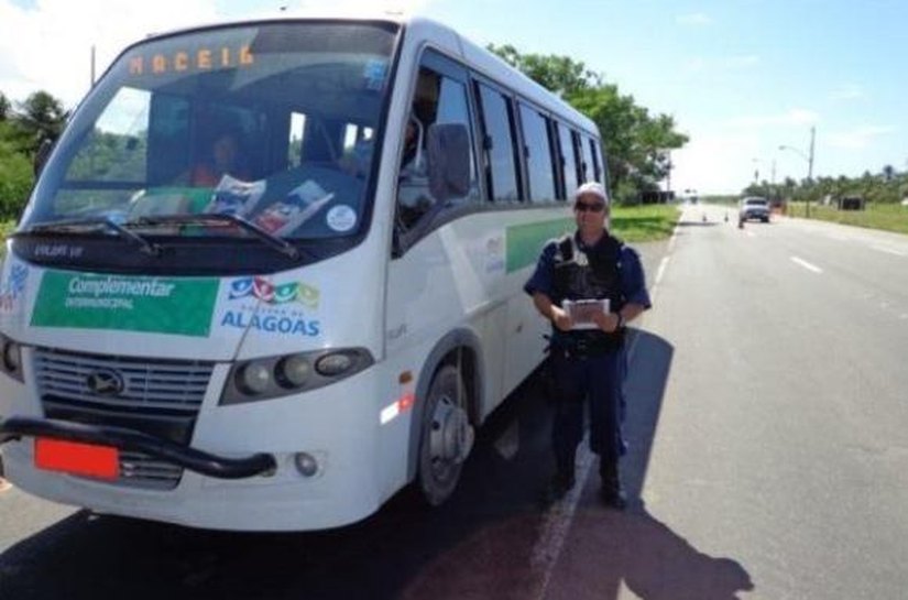 Trânsito tranquilo no primeiro dia de desvio em trecho de Jacarecica