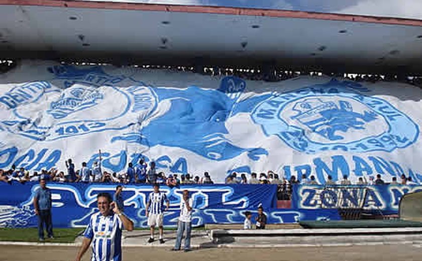 FAF bane Mancha Azul dos estádios por 180 dias